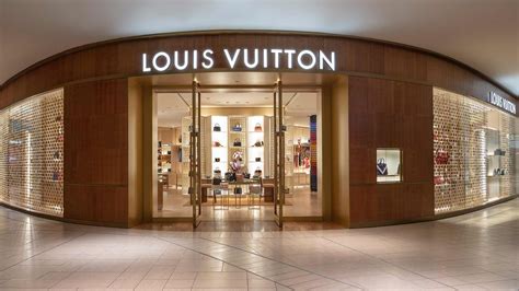 louis vuitton chinook centre|chinook calgary.